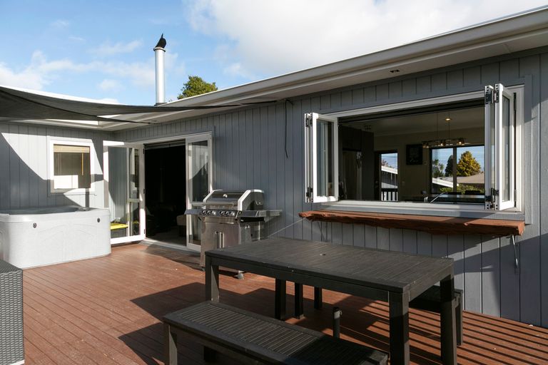 Photo of property in 2/194 Tamamutu Street, Taupo, 3330