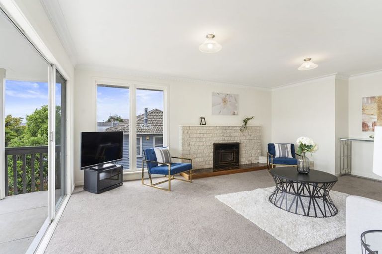 Photo of property in 29 Riverhills Avenue, Pakuranga Heights, Auckland, 2010