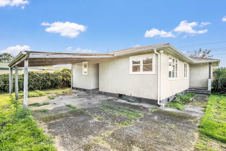 Photo of property in 55 Wilson Street, Waverley, 4510