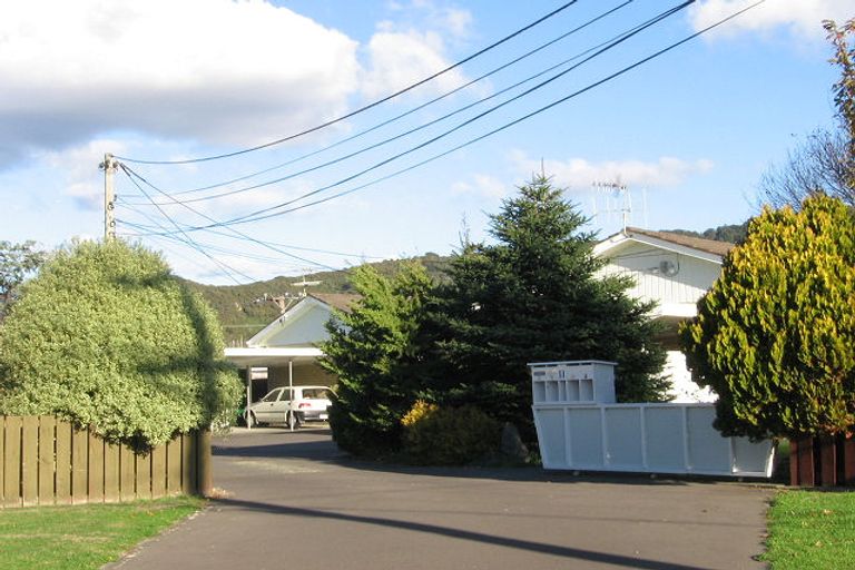 Photo of property in 11a Karamu Crescent, Wainuiomata, Lower Hutt, 5014