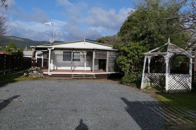 Photo of property in 62 Rata Road, Raumati Beach, Paraparaumu, 5032