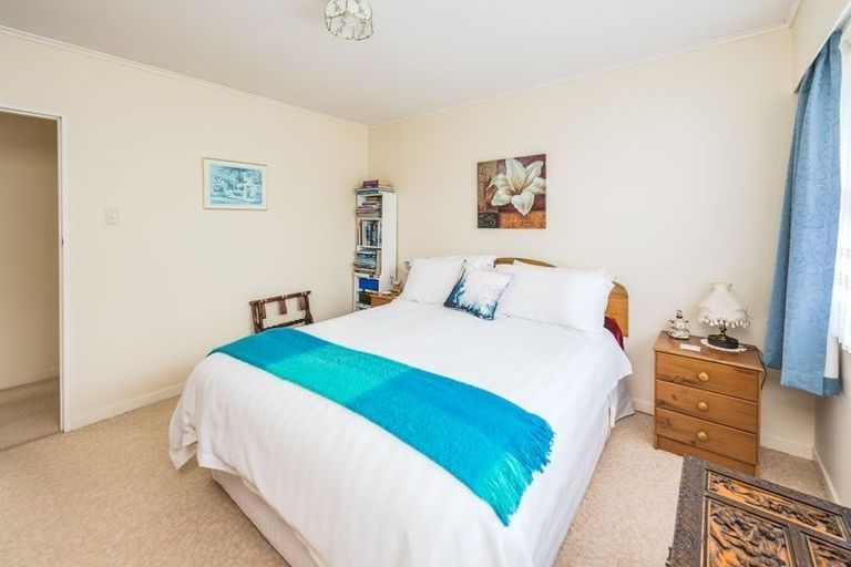 Photo of property in 15 Oaklea Avenue, Marton, 4710