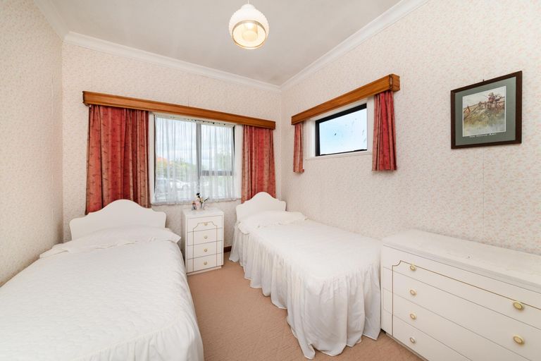 Photo of property in 25 Puriri Terrace, Roslyn, Palmerston North, 4414