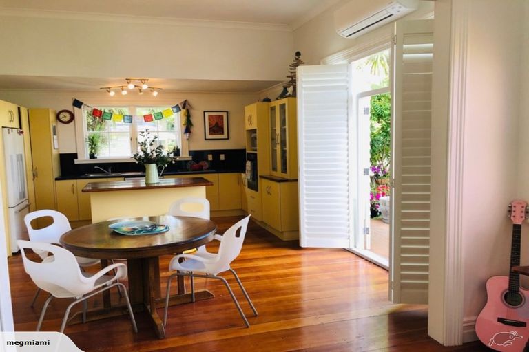 Photo of property in 23 Kowhai Street, Helensville, 0800