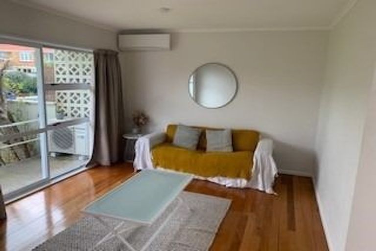 Photo of property in 4/120 Nile Road, Milford, Auckland, 0620