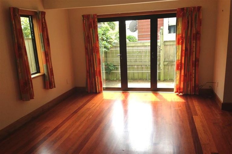 Photo of property in 33c Nairn Street, Mount Cook, Wellington, 6011