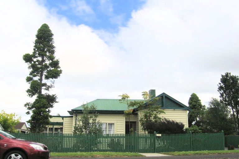 Photo of property in 1/56 West Street, Pukekohe, 2120