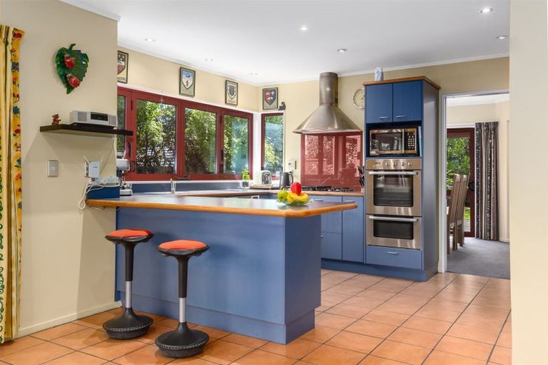 Photo of property in 12 Kilkelly Close, Tawa, Wellington, 5028