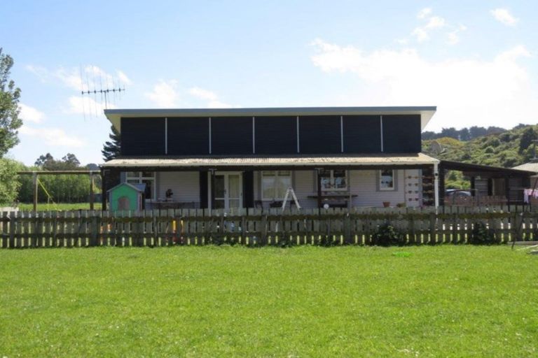 Photo of property in 160 Pukemiku Road, Mangamutu, Pahiatua, 4983