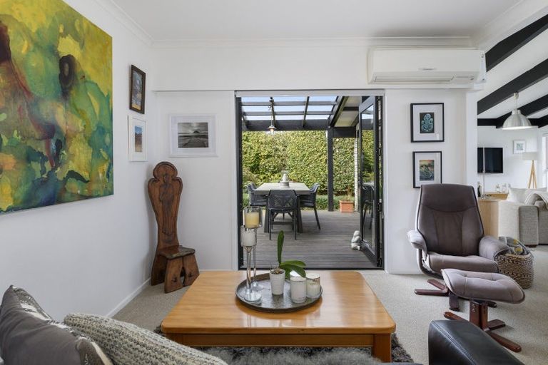 Photo of property in 17 Linklater Avenue, Bellevue, Tauranga, 3110