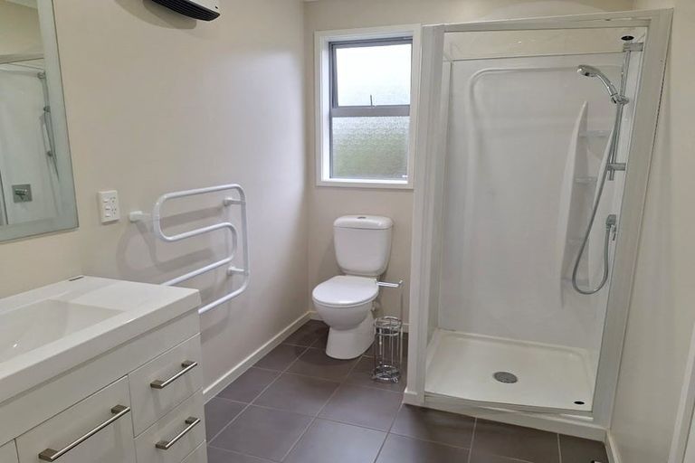 Photo of property in 82a Kirton Drive, Riverstone Terraces, Upper Hutt, 5018