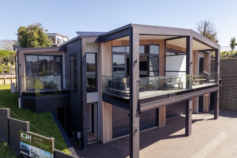 Photo of property in 2a Marine Parade, Raglan, 3225