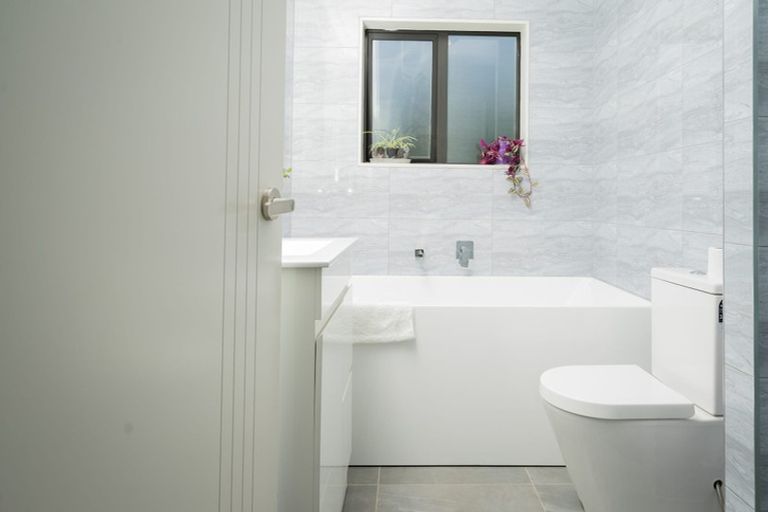 Photo of property in 43a Catkin Crescent, Papatoetoe, Auckland, 2025