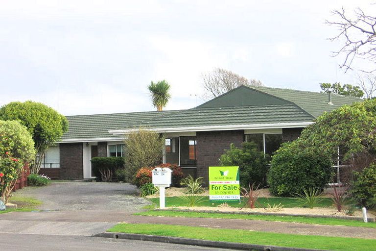 Photo of property in 24a Phoenix Avenue, Hokowhitu, Palmerston North, 4410