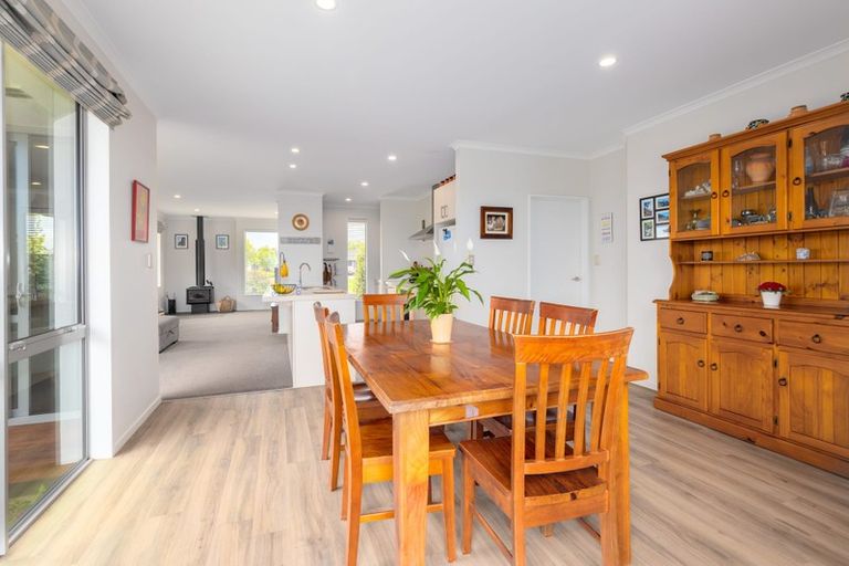 Photo of property in 32 Lansdowne Way, Rolleston, 7615