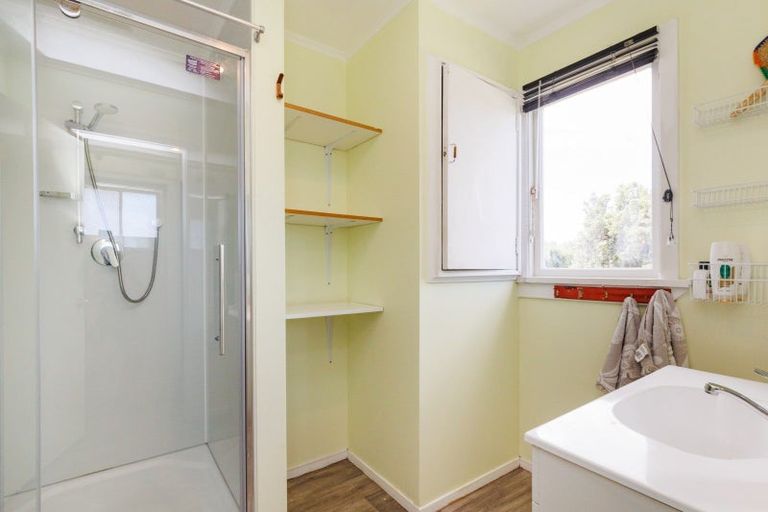 Photo of property in 21 Aru Street, Tangimoana, 4822