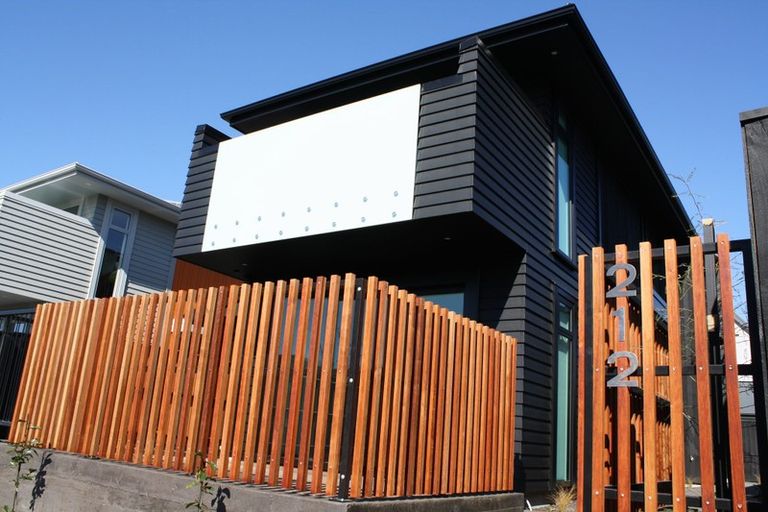 Photo of property in 212 Peterborough Street, Christchurch Central, Christchurch, 8013