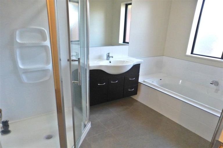 Photo of property in 12 Gosling Crescent, Halswell, Christchurch, 8025