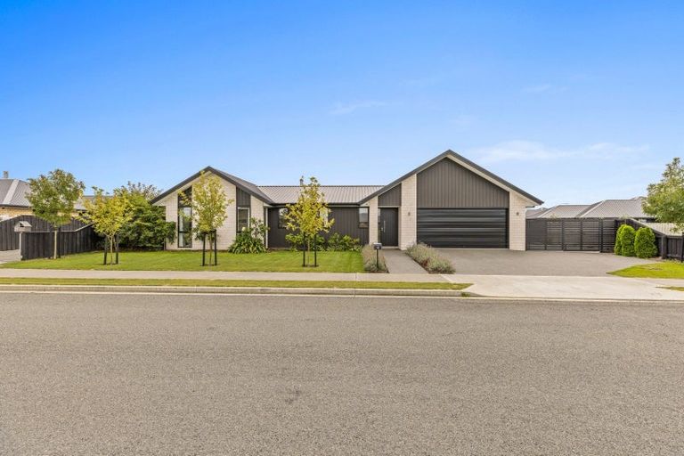 Photo of property in 4 Shier Place, Amberley, 7410