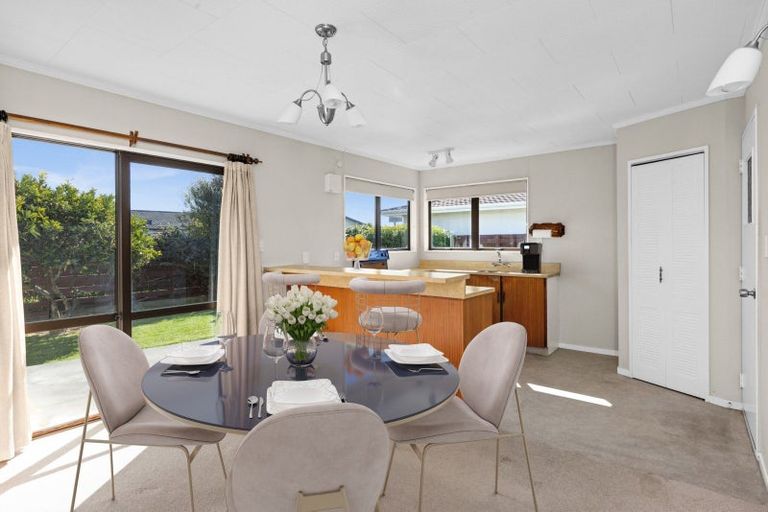 Photo of property in 30a Donegal Crescent, Tamatea, Napier, 4112