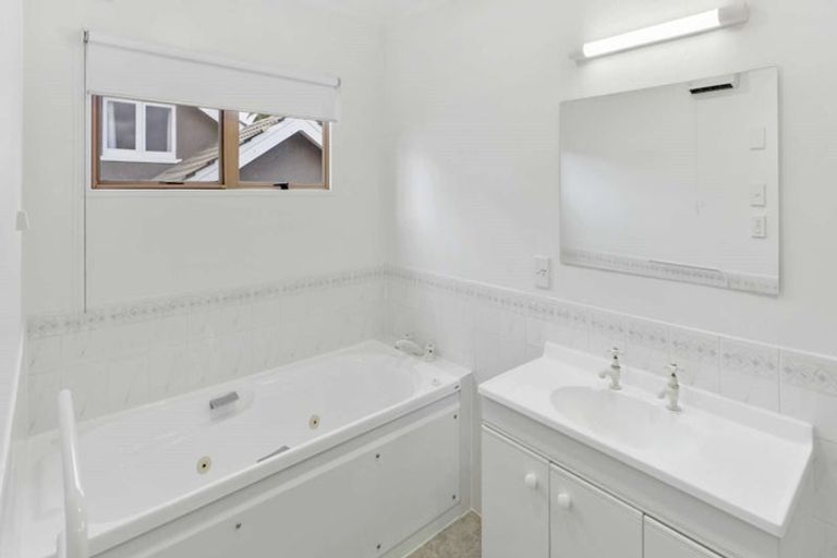 Photo of property in 27unit Willow Avenue, Hannahs Bay, Rotorua, 3010