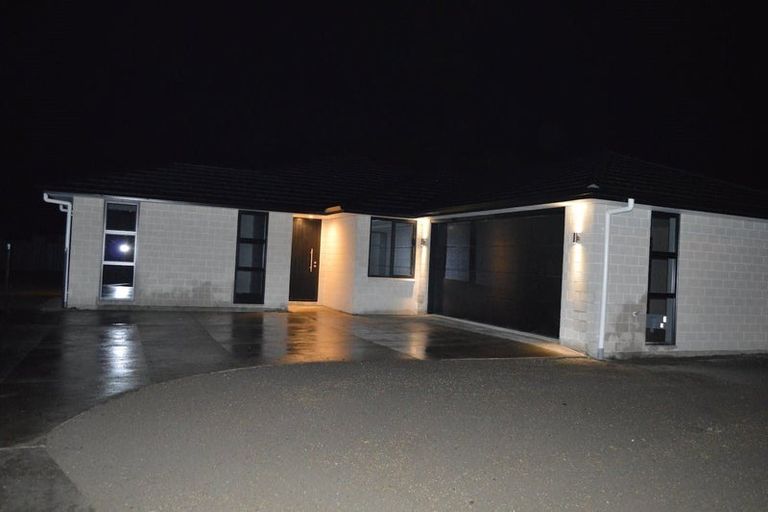 Photo of property in 18 Mckay Close, Frimley, Hastings, 4120