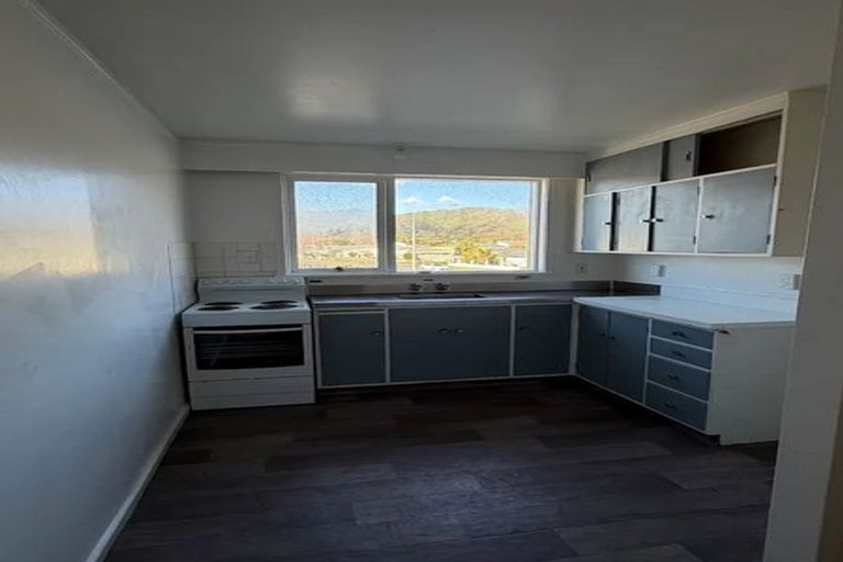 Photo of property in 13-17 Park Avenue, Epuni, Lower Hutt, 5011