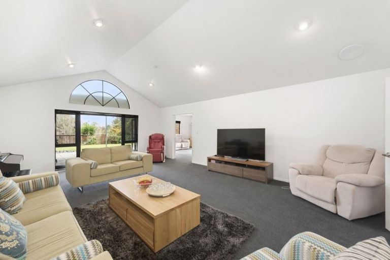 Photo of property in 19 Montrose Crescent, Huntington, Hamilton, 3210