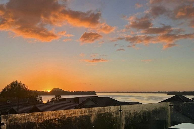 Photo of property in 50 Bert Wall Drive, Omokoroa, 3114