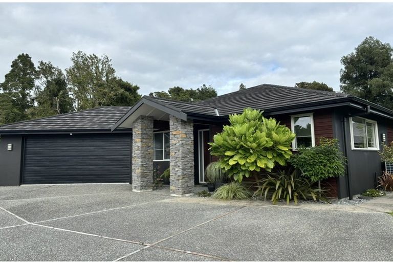 Photo of property in 13 Kawatiri Place, Westport, 7825