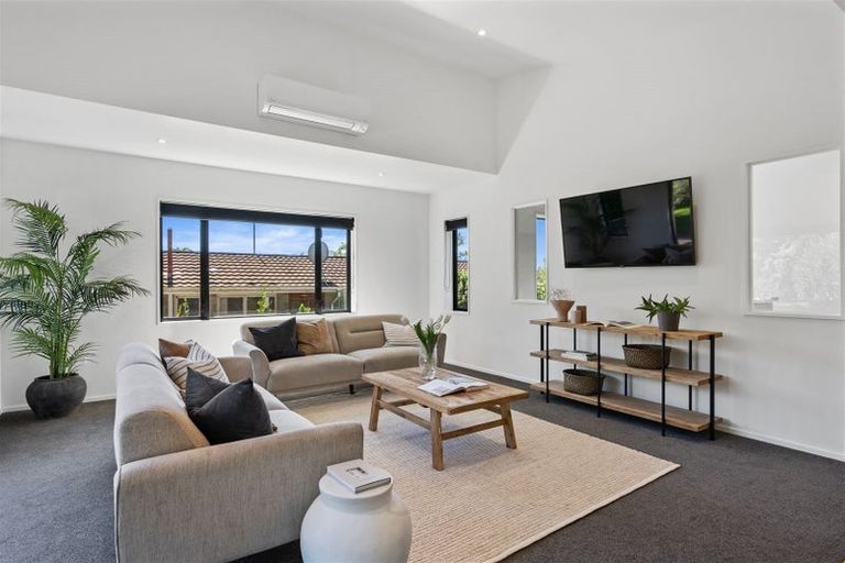 Photo of property in 38 Landsdowne Terrace, Cashmere, Christchurch, 8022