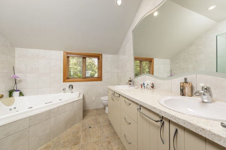 Photo of property in 174 Upper Harbour Drive, Greenhithe, Auckland, 0632