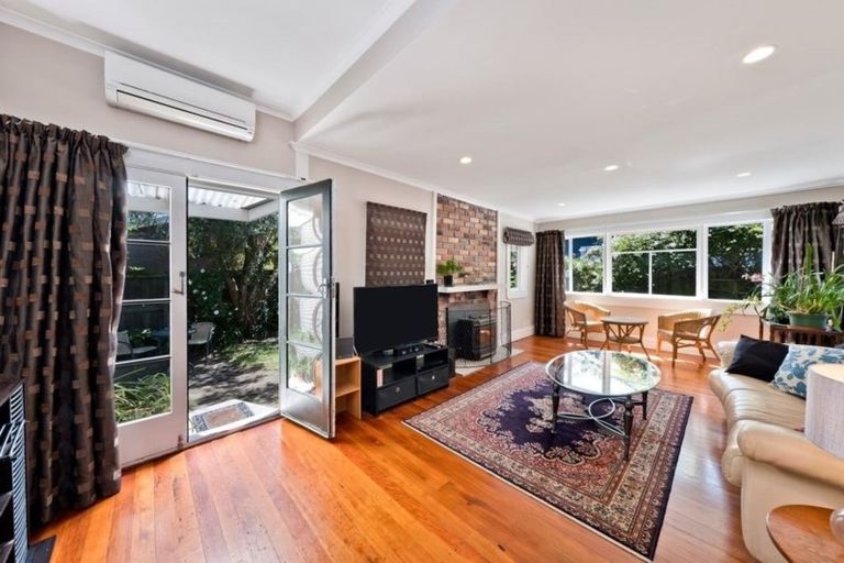 Photo of property in 91 Mandeville Street, Riccarton, Christchurch, 8011