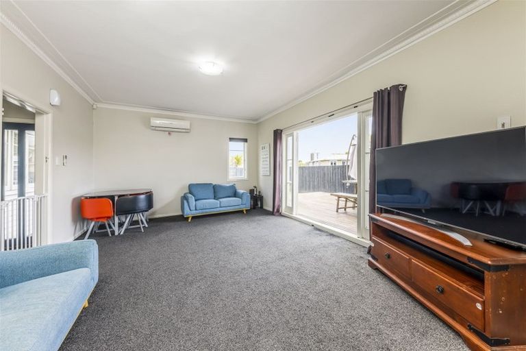 Photo of property in 16b Kerry Place, Papakura, 2110