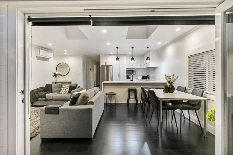 Photo of property in 1/11 Nelson Street, Papakura, 2110