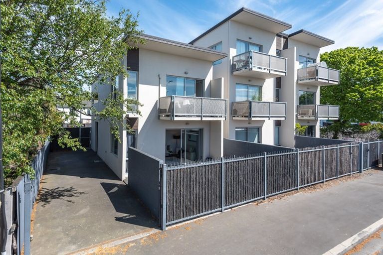 Photo of property in 3/318 Barbadoes Street, Christchurch Central, Christchurch, 8011