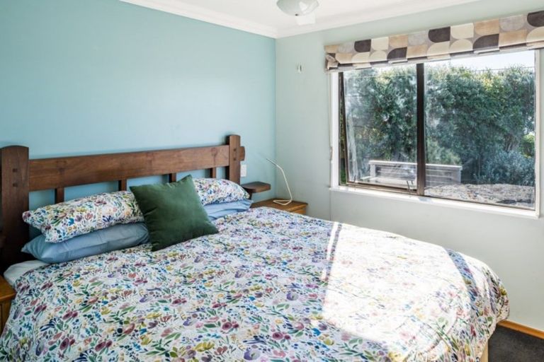 Photo of property in 23 Patiki Place, Titahi Bay, Porirua, 5022