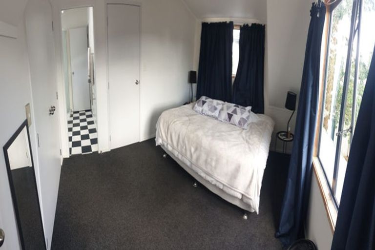 Photo of property in 274 Rangatira Road, Beach Haven, Auckland, 0626