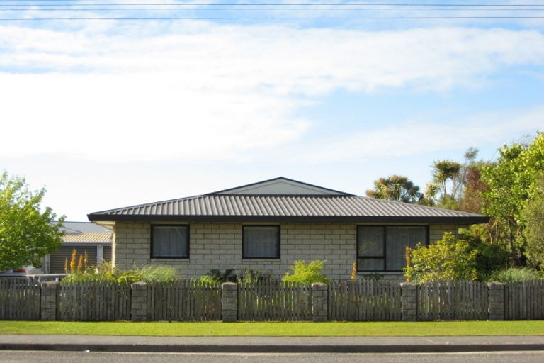 Photo of property in 43 Brougham Street, Westport, 7825