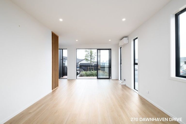 Photo of property in 27b Dawnhaven Drive, Te Atatu Peninsula, Auckland, 0610