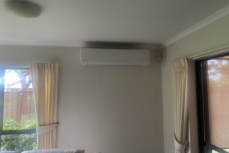 Photo of property in 2 Courtvale Place, Flat Bush, Auckland, 2019