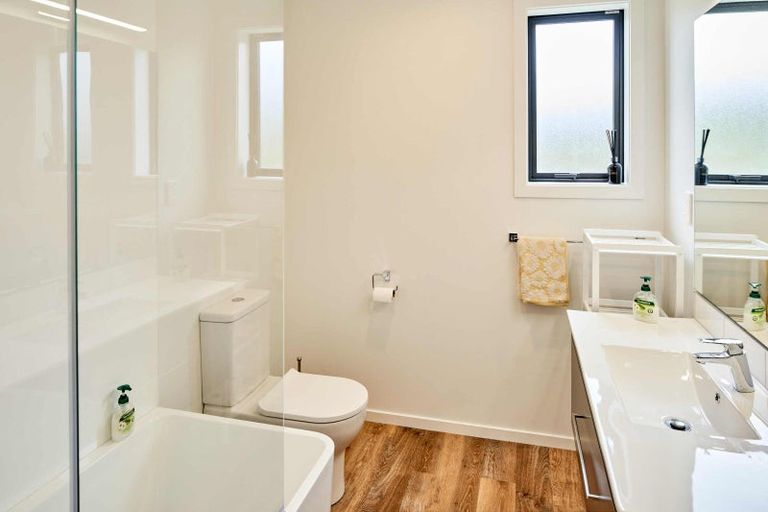 Photo of property in 6 Holystone Road, Whitby, Porirua, 5024