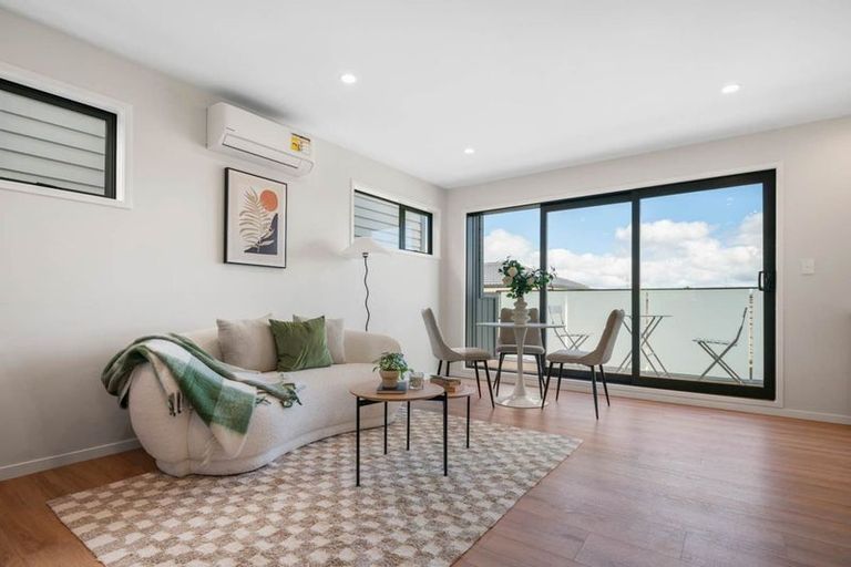 Photo of property in 95d Kervil Avenue, Te Atatu Peninsula, Auckland, 0610