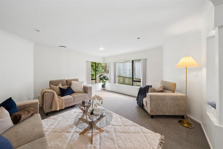 Photo of property in 23 Amesbury Drive, Churton Park, Wellington, 6037
