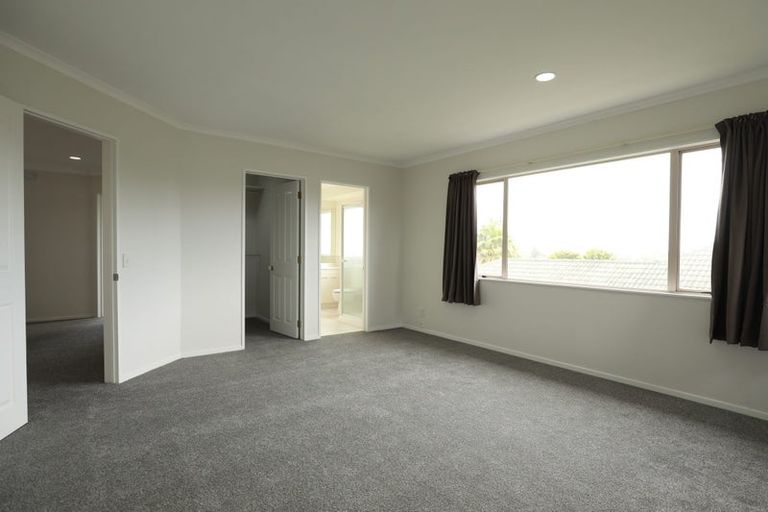 Photo of property in 29 Heyington Way, East Tamaki Heights, Auckland, 2016