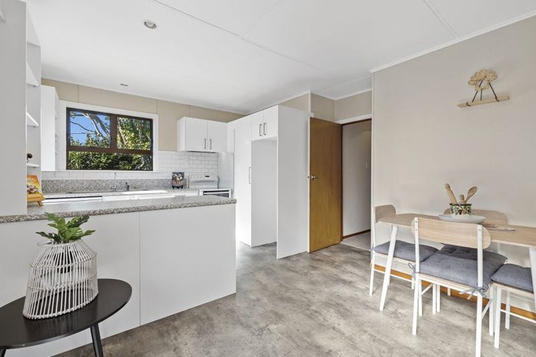 Photo of property in 6 Hughson Street, Waitara, 4320