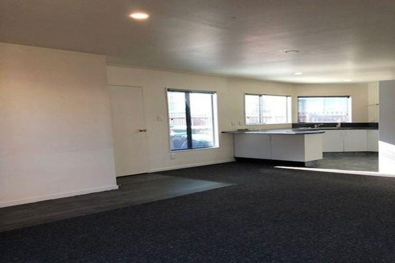 Photo of property in 2/112 Poulson Street, Addington, Christchurch, 8024