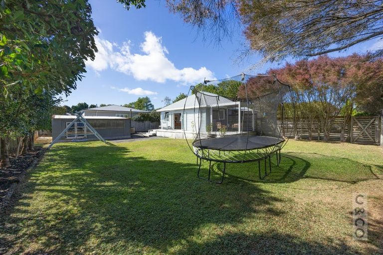 Photo of property in 23 Kaipara Portage Road, Riverhead, 0820