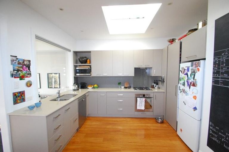 Photo of property in 101 Orangi Kaupapa Road, Northland, Wellington, 6012