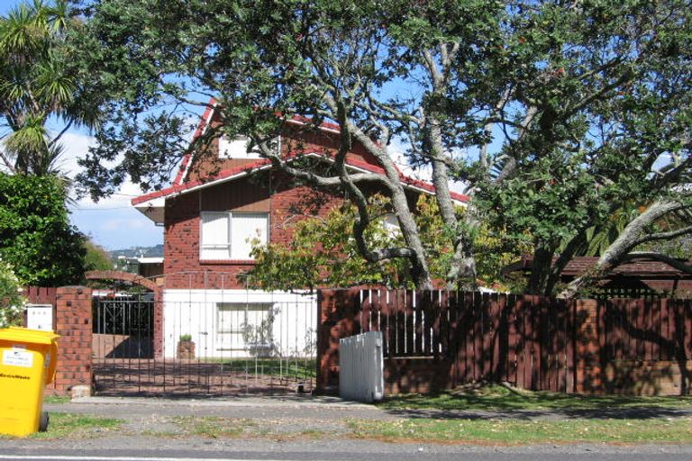 Photo of property in 274 Glenvar Road, Torbay, Auckland, 0630